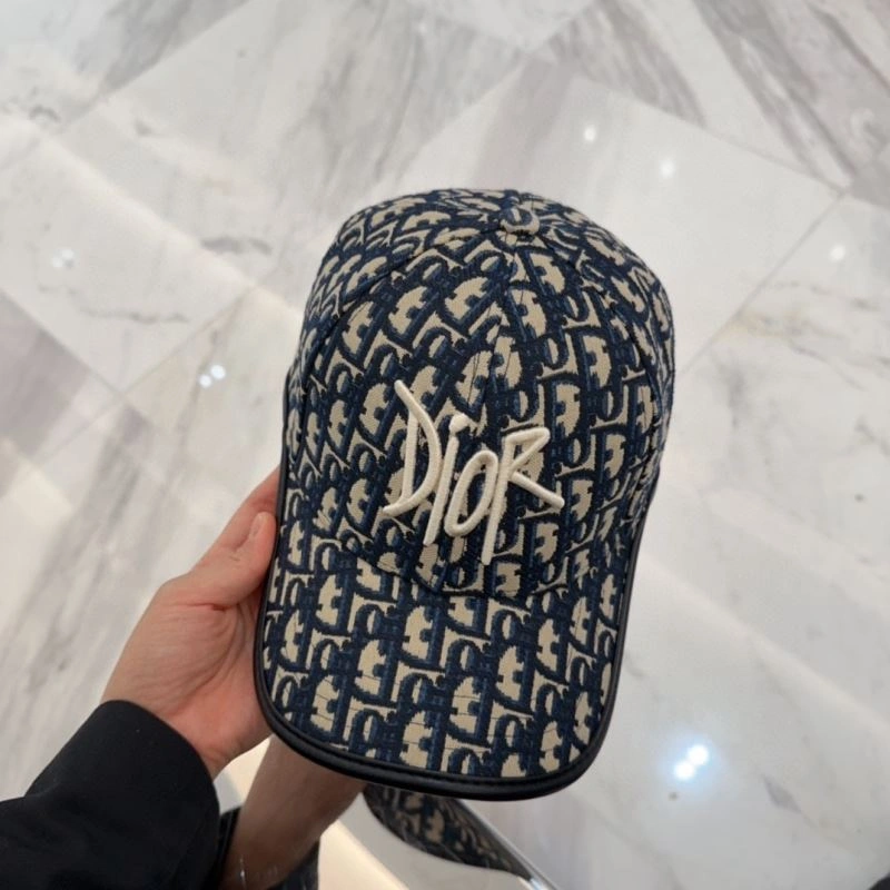 Christian Dior Caps Practical 259512