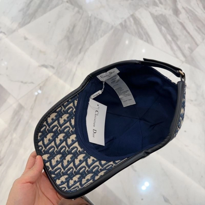 Christian Dior Caps Practical 259512