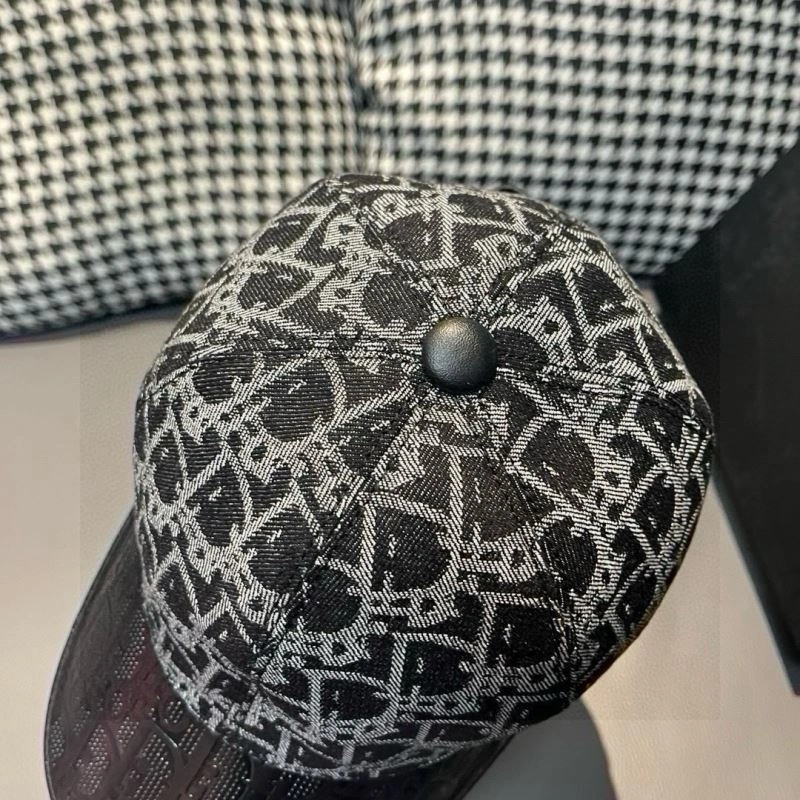 Christian Dior Caps EyeCatching 259516