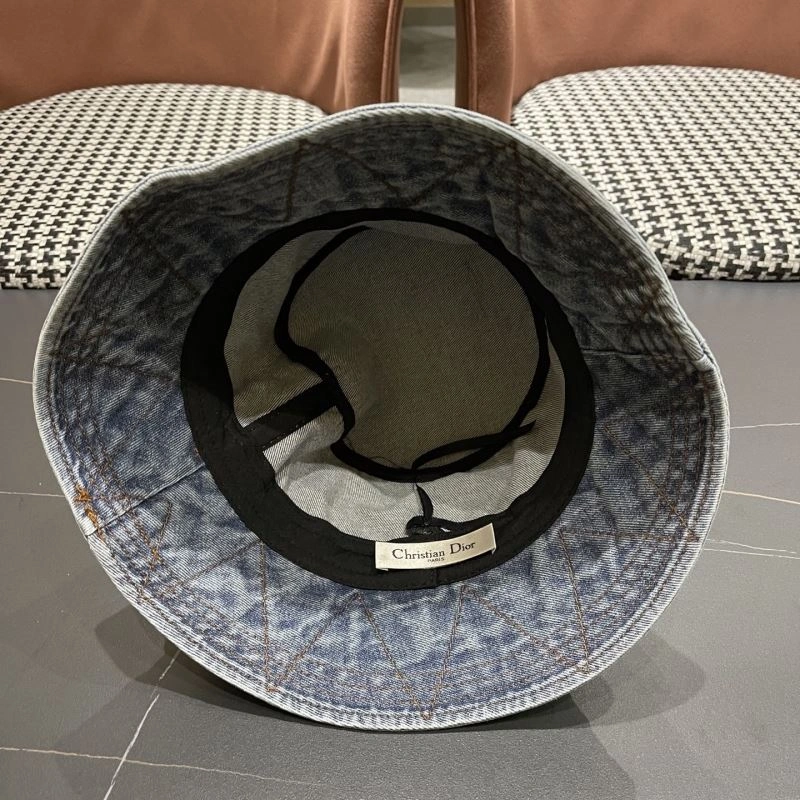 Christian Dior Caps Resilient 259519
