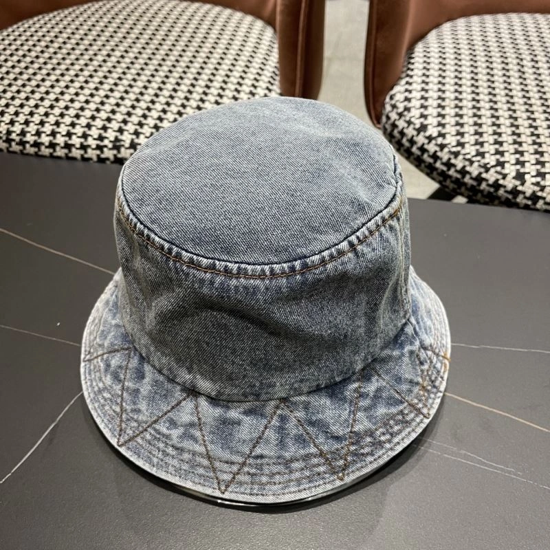 Christian Dior Caps Resilient 259519