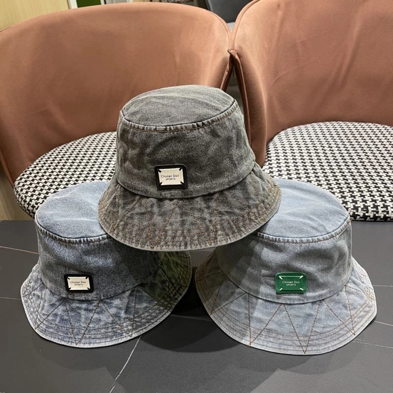 Christian Dior Caps Resilient 259519