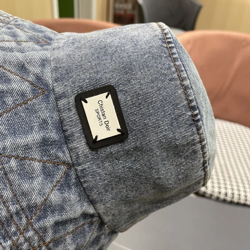 Christian Dior Caps Resilient 259519