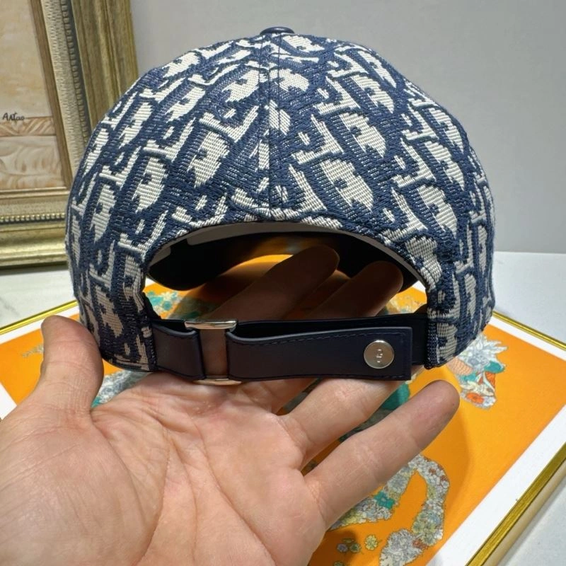 Functional Christian Dior Caps 259484