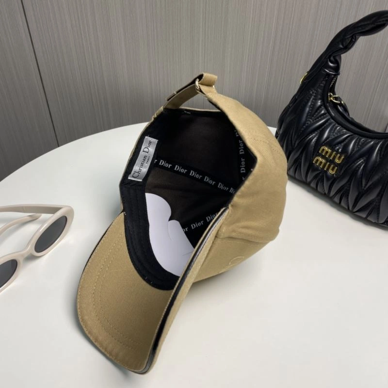SmoothTexture Christian Dior Caps 259477