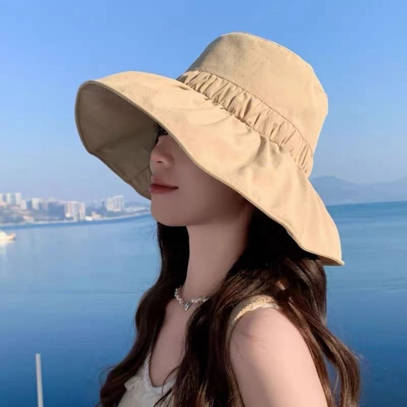 Christian Dior Caps WellDesigned 259476