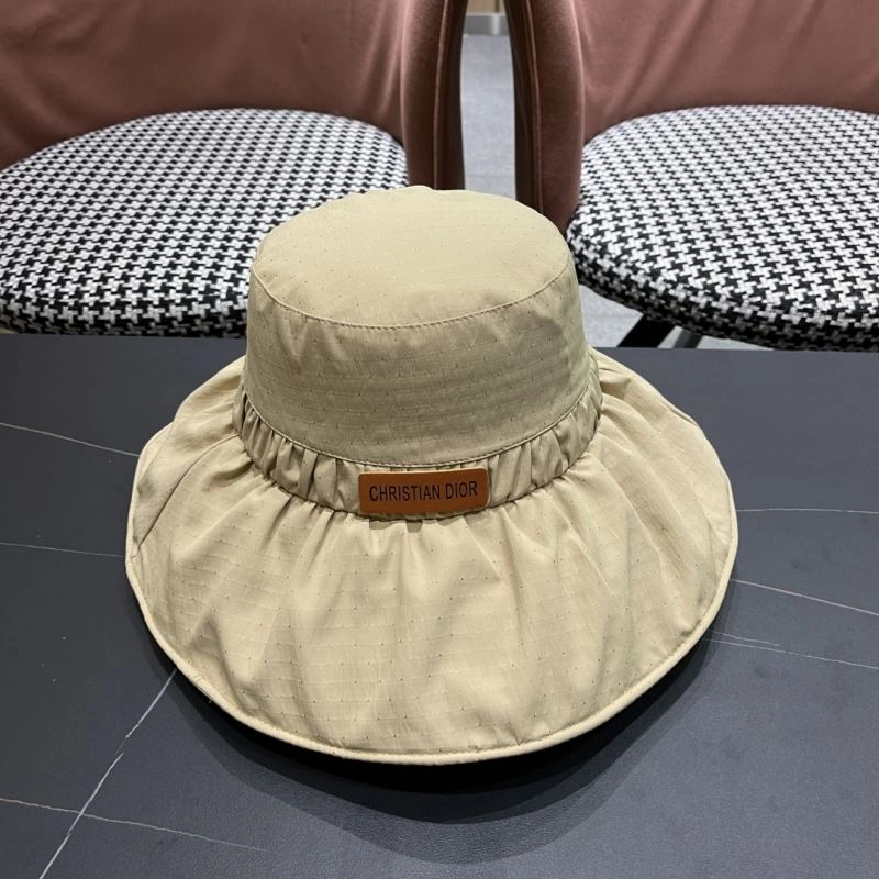 Christian Dior Caps WellDesigned 259476