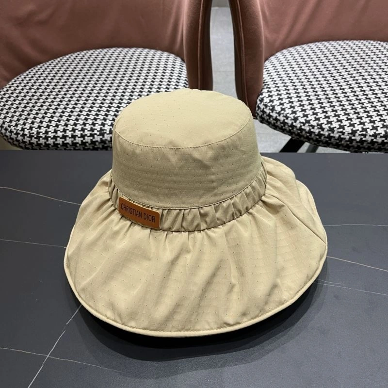 Christian Dior Caps WellDesigned 259476