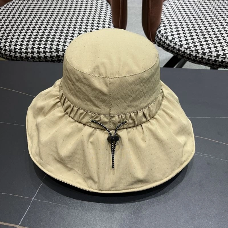 Christian Dior Caps WellDesigned 259476