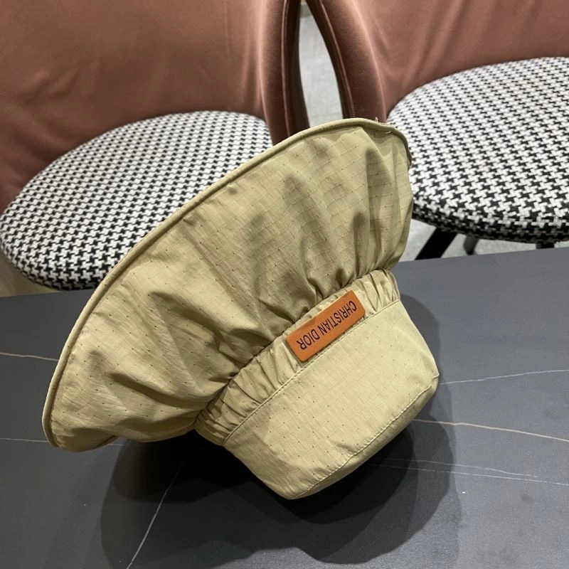 Christian Dior Caps WellDesigned 259476
