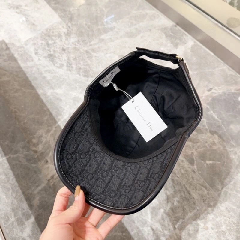 Christian Dior Caps Seasonal 259468