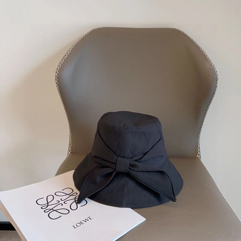 Christian Dior Caps Sophisticated 259460