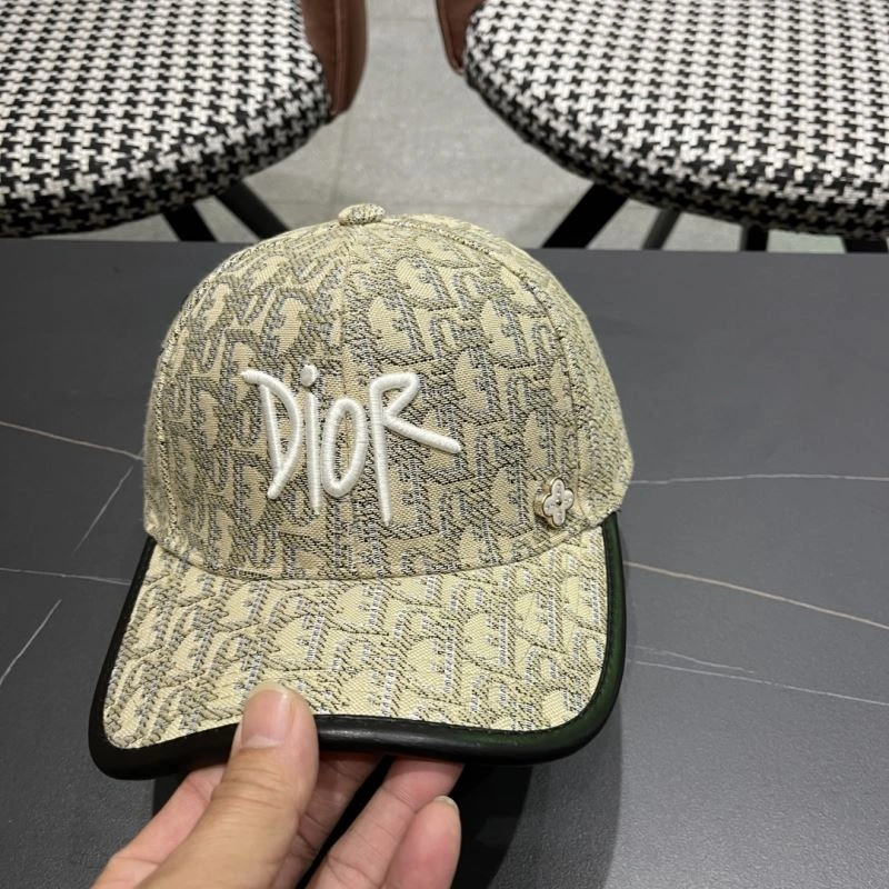 Christian Dior Caps EyeCatching 259478