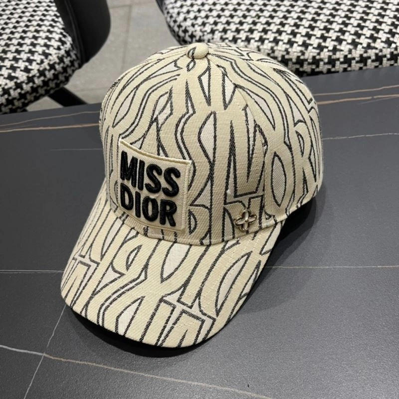 Christian Dior Caps UrbanStyle 259454