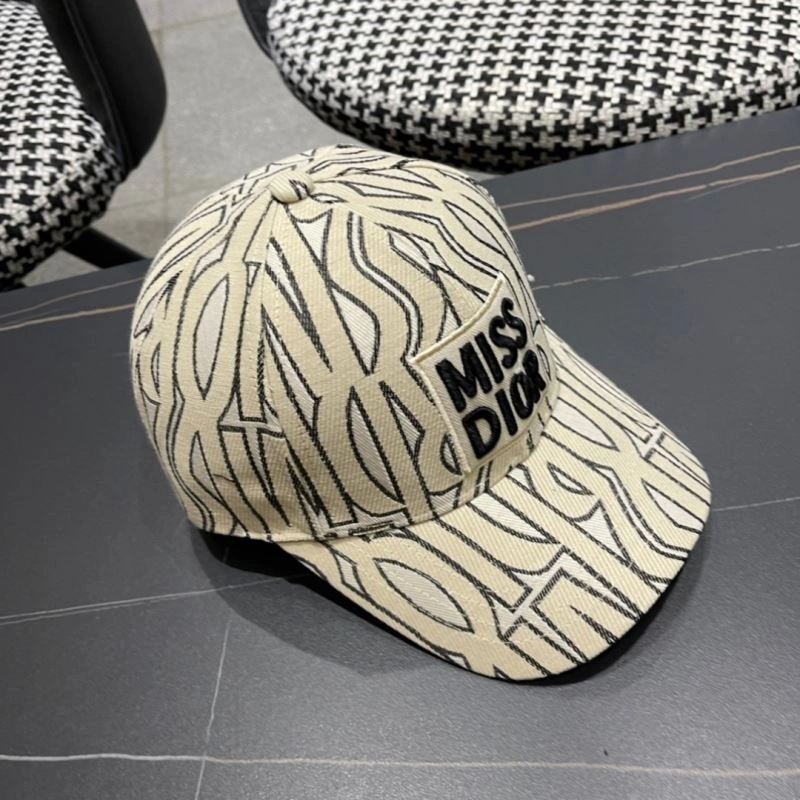 Christian Dior Caps UrbanStyle 259454