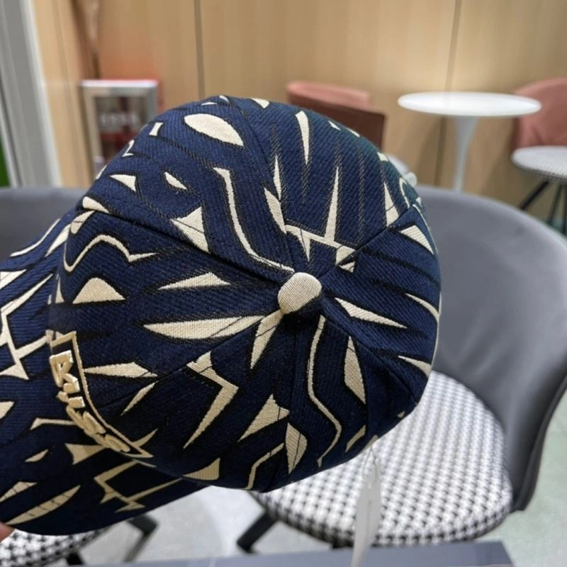 Christian Dior Caps Sleek 259450