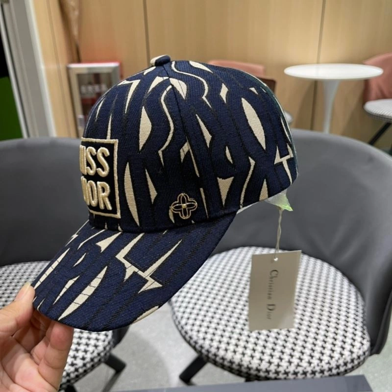 Christian Dior Caps Sleek 259450