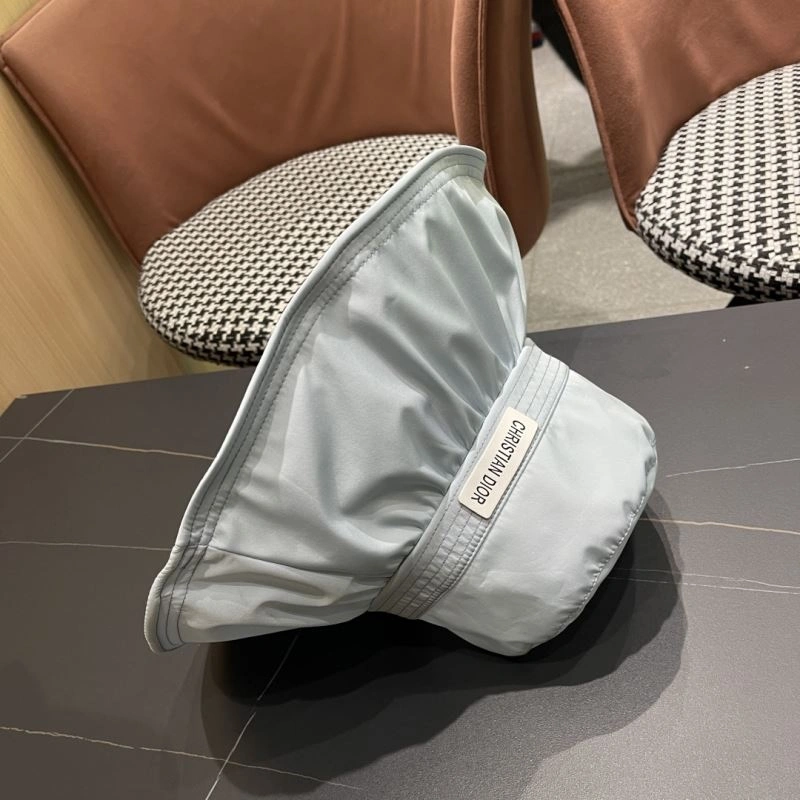 Christian Dior Caps Practical 259434