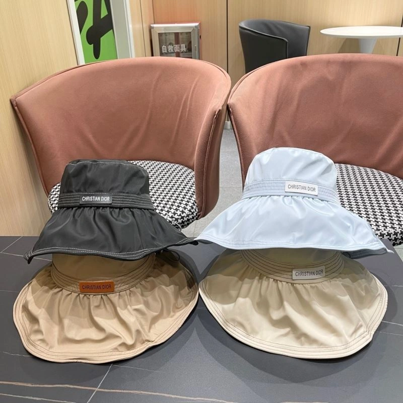 Christian Dior Caps Practical 259434