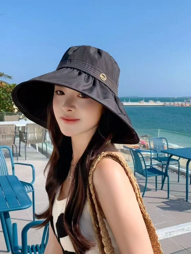 Effortless Christian Dior Caps 259437