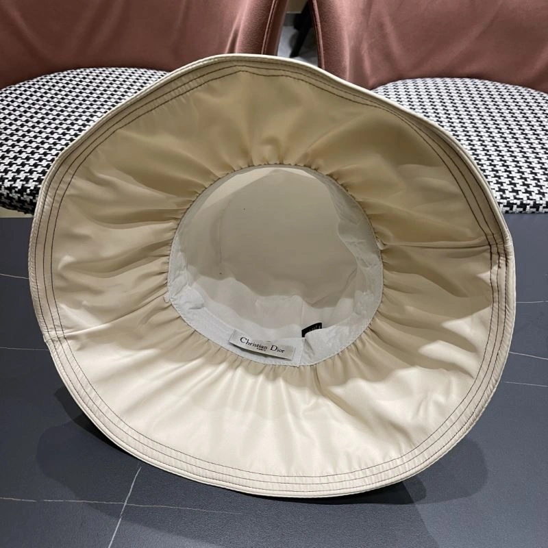 OnTrend Christian Dior Caps 259439