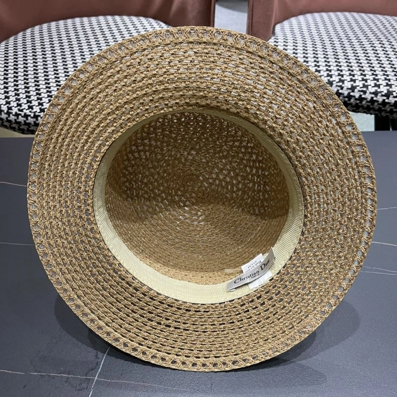 Christian Dior Caps Attractive 259431