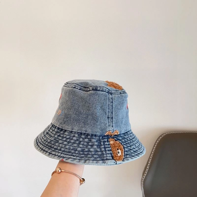 Christian Dior Caps OnTrend 259441