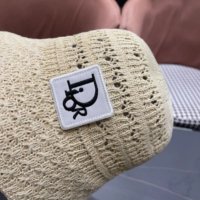 Christian Dior Caps Cozy 259404