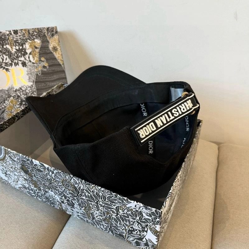 Youthful Christian Dior Caps 259400