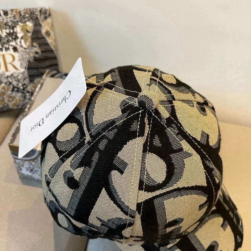 Sophisticated Christian Dior Caps 259392