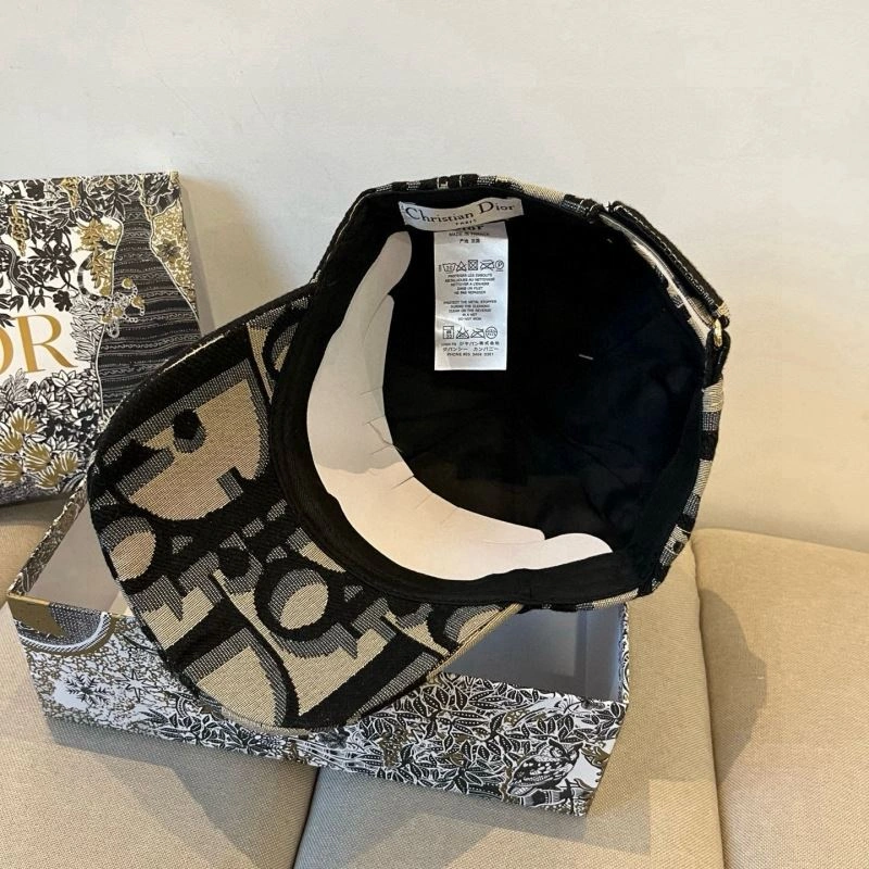 Sophisticated Christian Dior Caps 259392