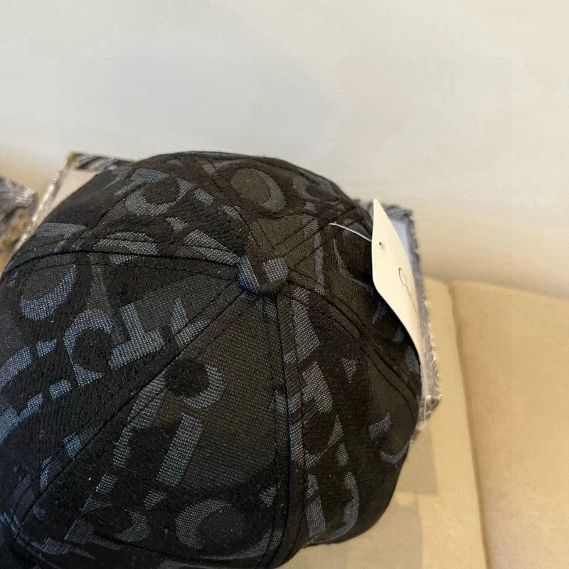 Chic Christian Dior Caps 259393