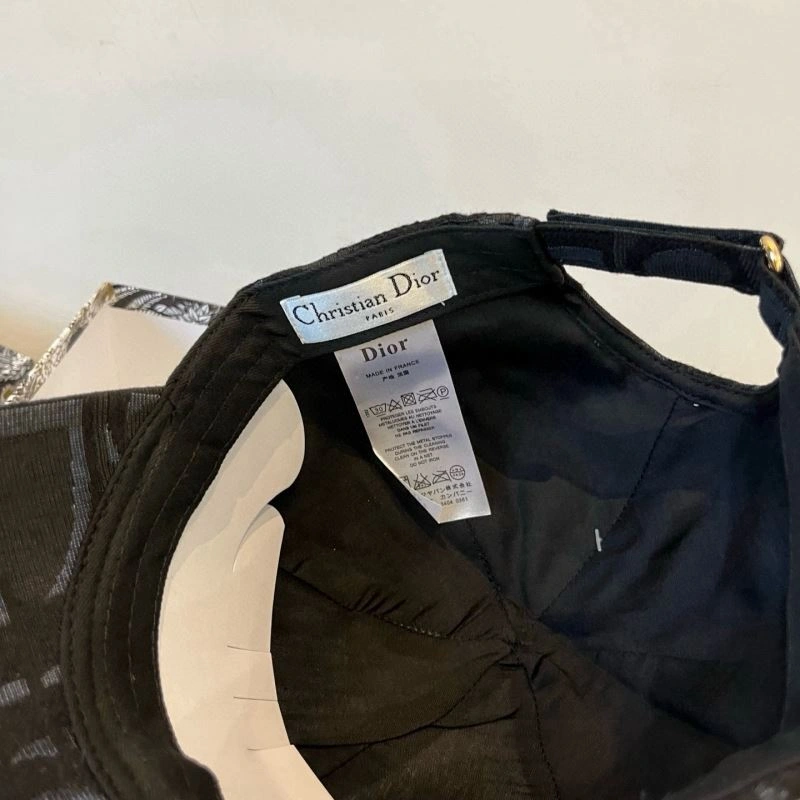 Chic Christian Dior Caps 259393