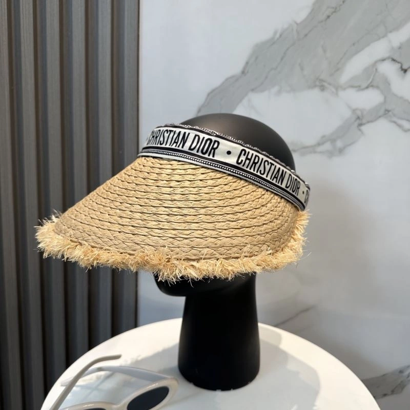 Effortless Christian Dior Caps 259379