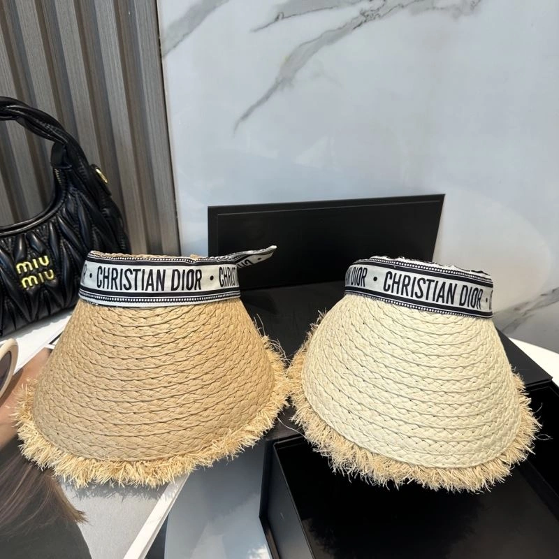 Effortless Christian Dior Caps 259379