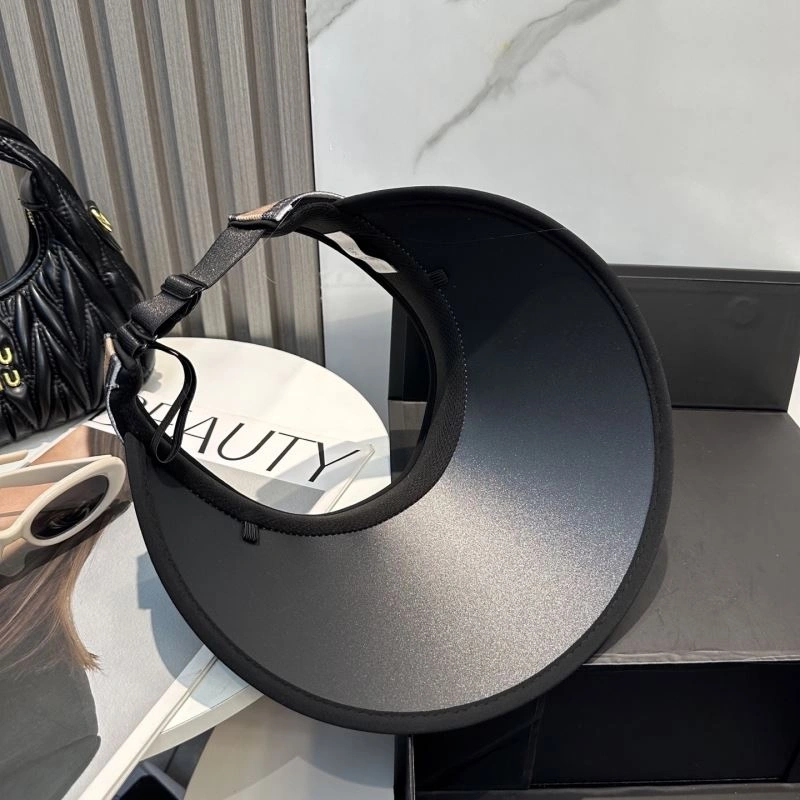 Christian Dior Caps Comfortable 259371