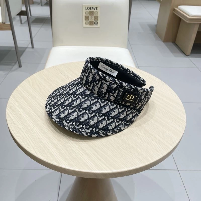 Christian Dior Caps WellDesigned 259389