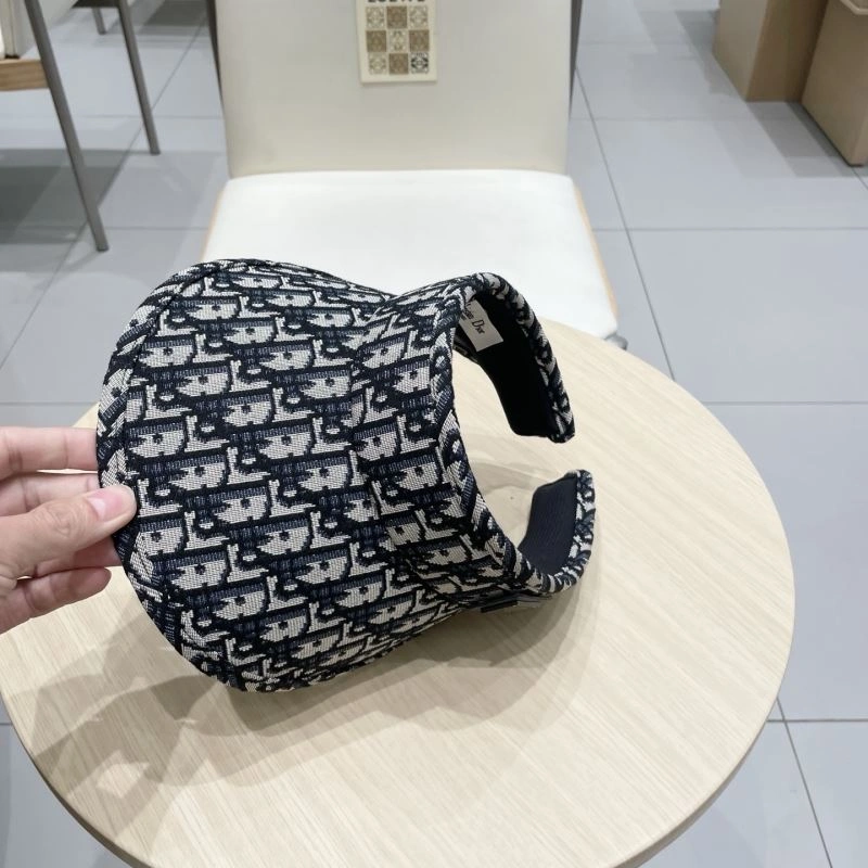Christian Dior Caps WellDesigned 259389