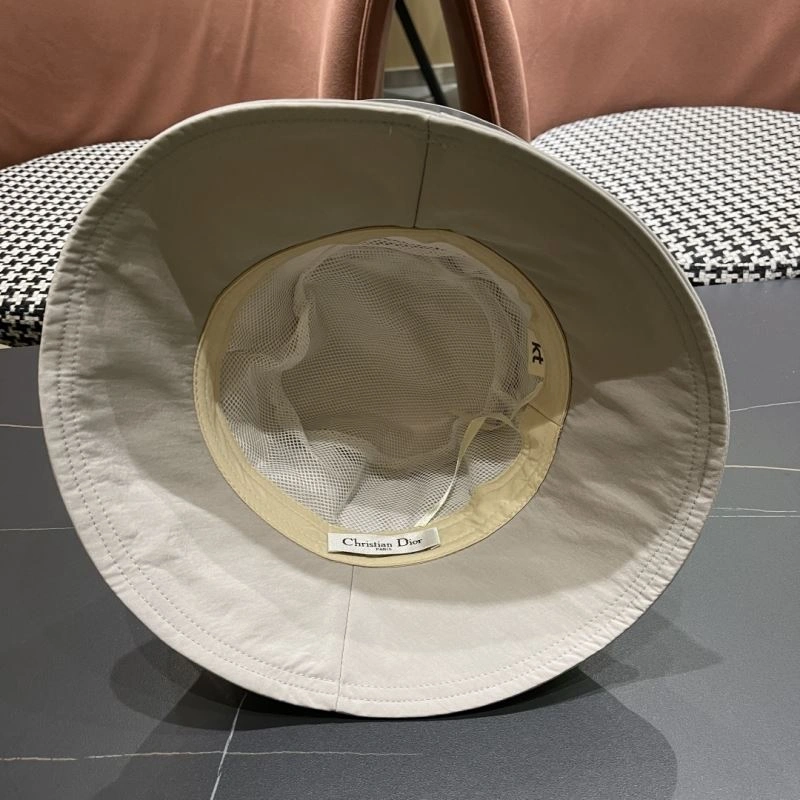 Sustainable Christian Dior Caps 259368