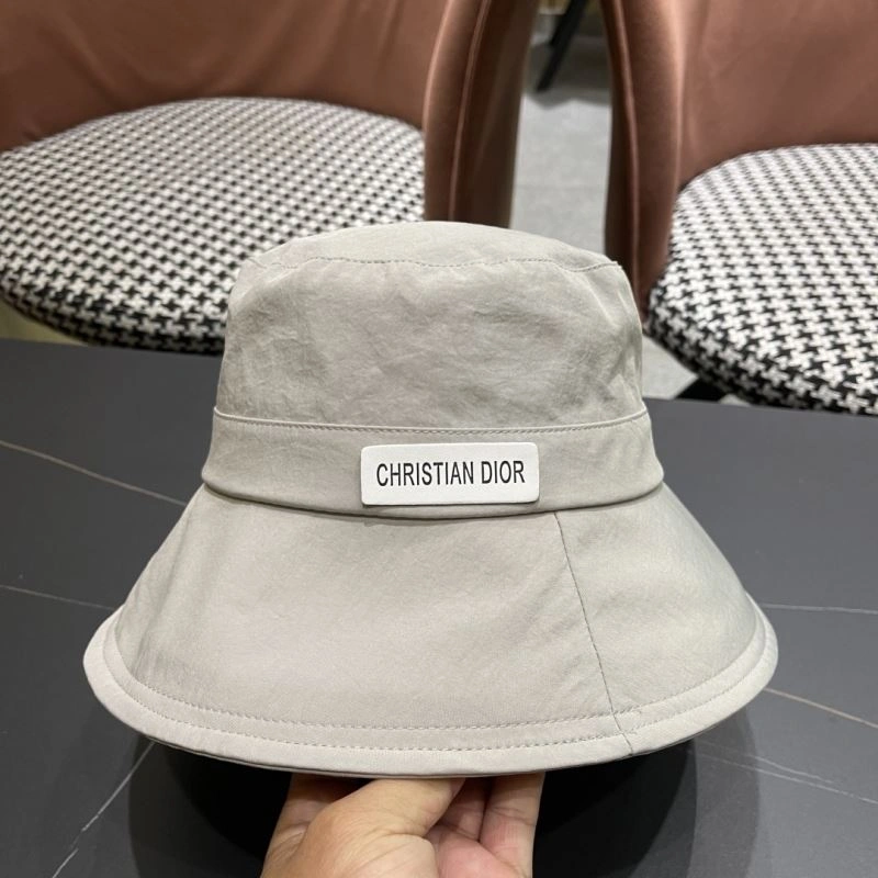 Sustainable Christian Dior Caps 259368