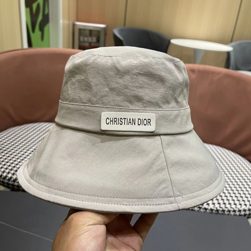 Sustainable Christian Dior Caps 259368