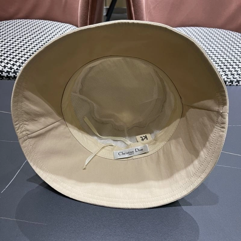 Sustainable Christian Dior Caps 259367