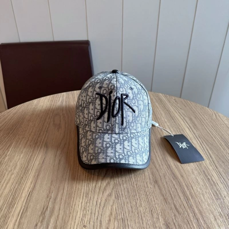 Seasonal Christian Dior Caps 259363