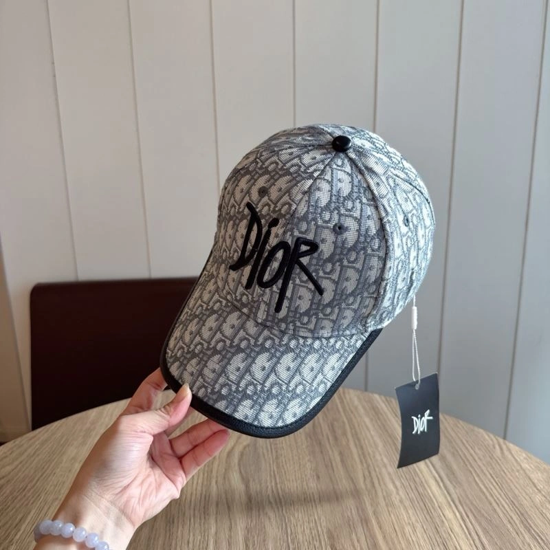 Seasonal Christian Dior Caps 259363
