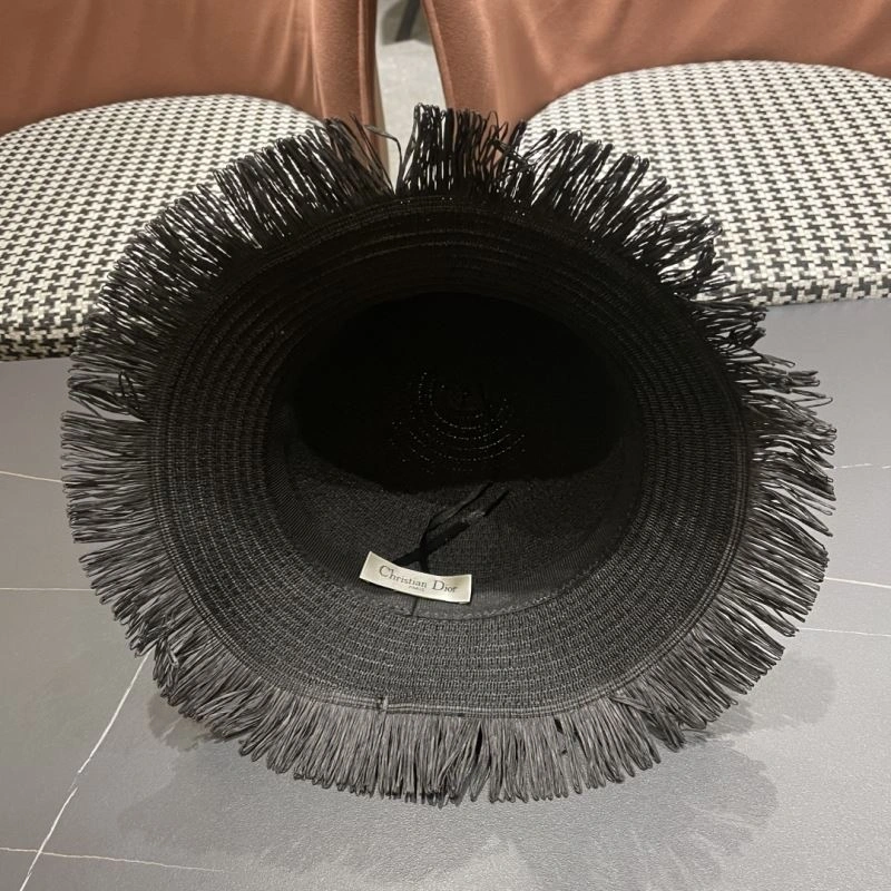 Christian Dior Caps Sleek 259339