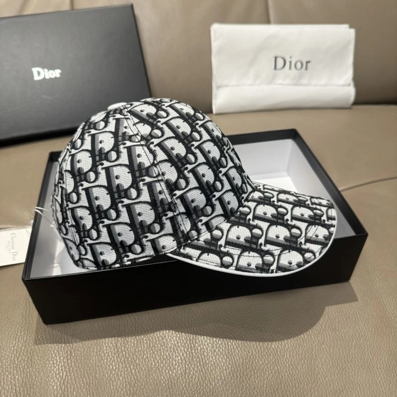 Christian Dior Caps Functional 259356