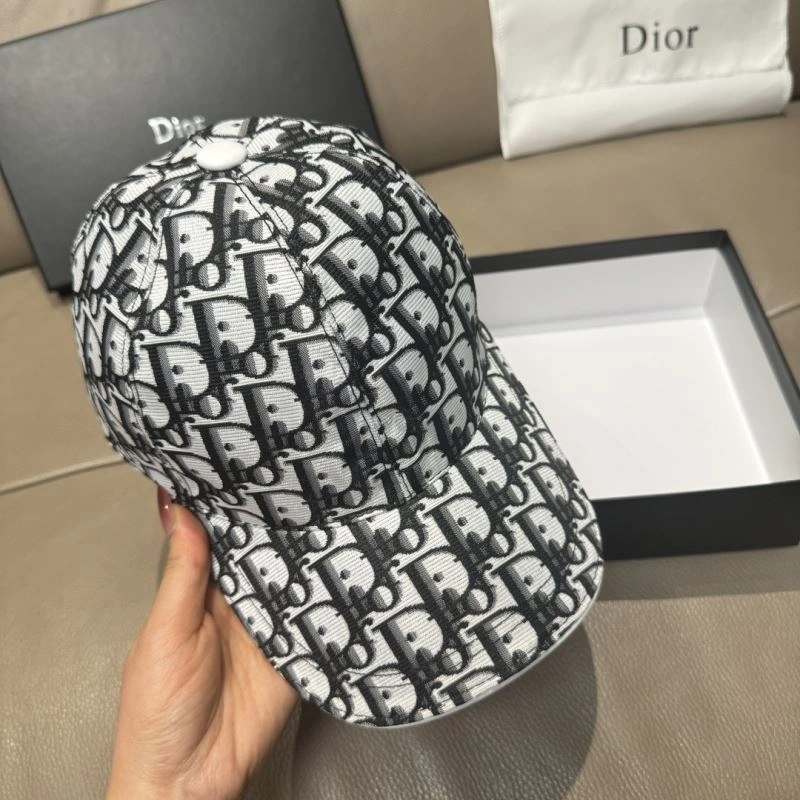 Christian Dior Caps Functional 259356