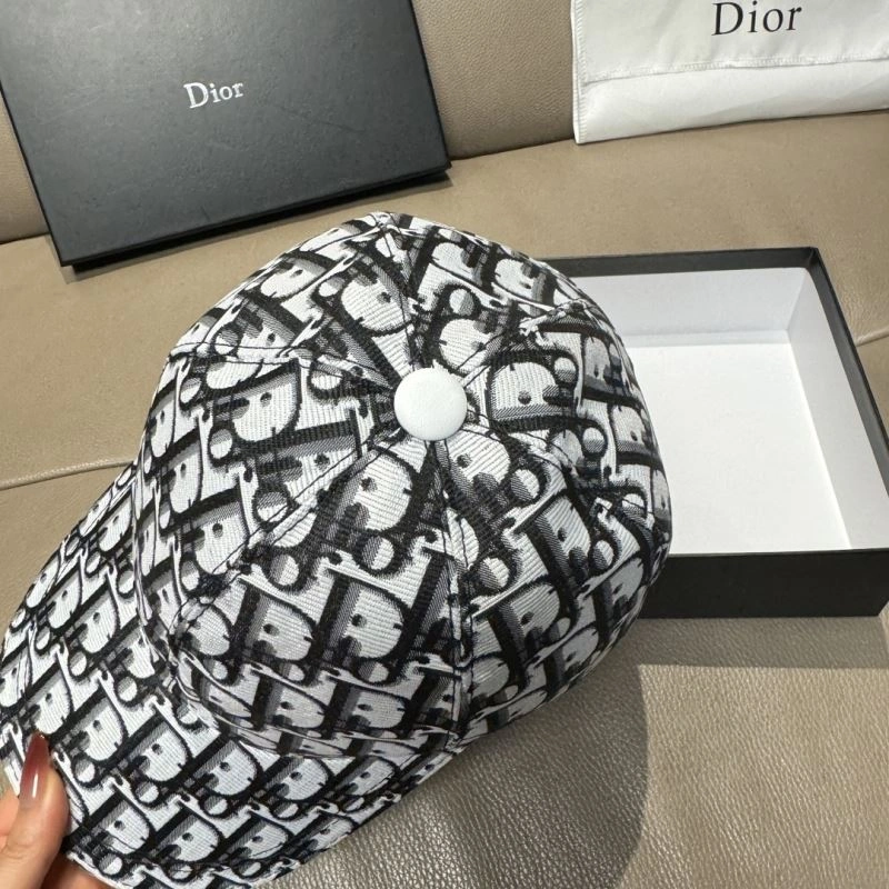 Christian Dior Caps Functional 259356