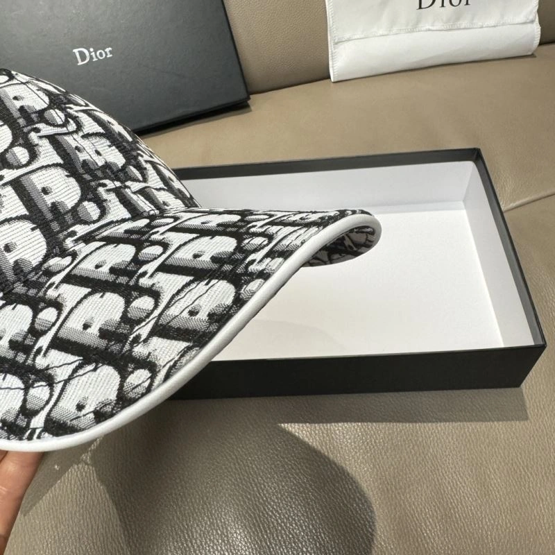 Christian Dior Caps Functional 259356