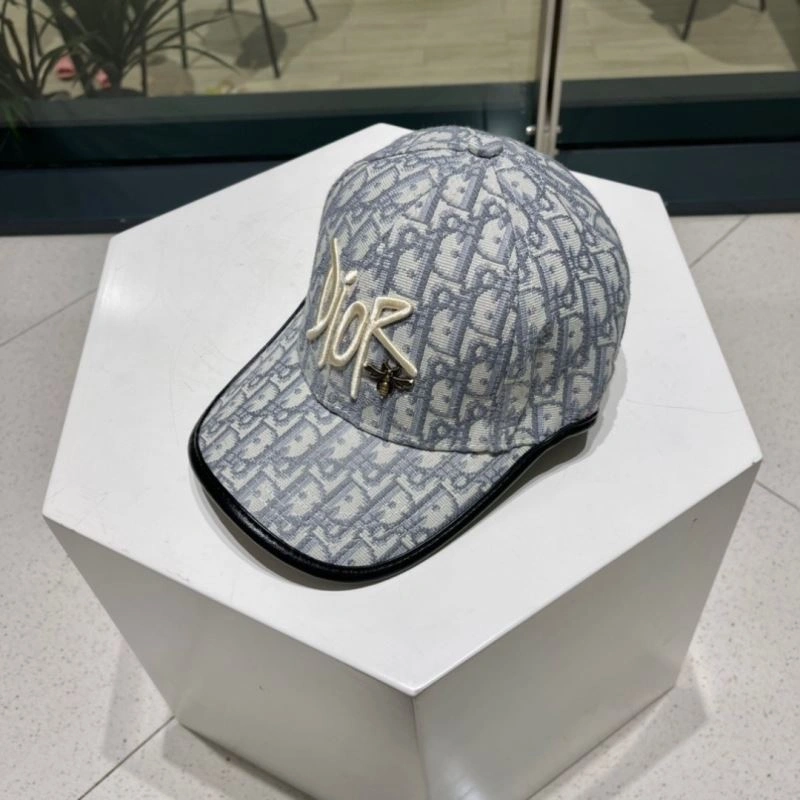 Christian Dior Caps Youthful 259295